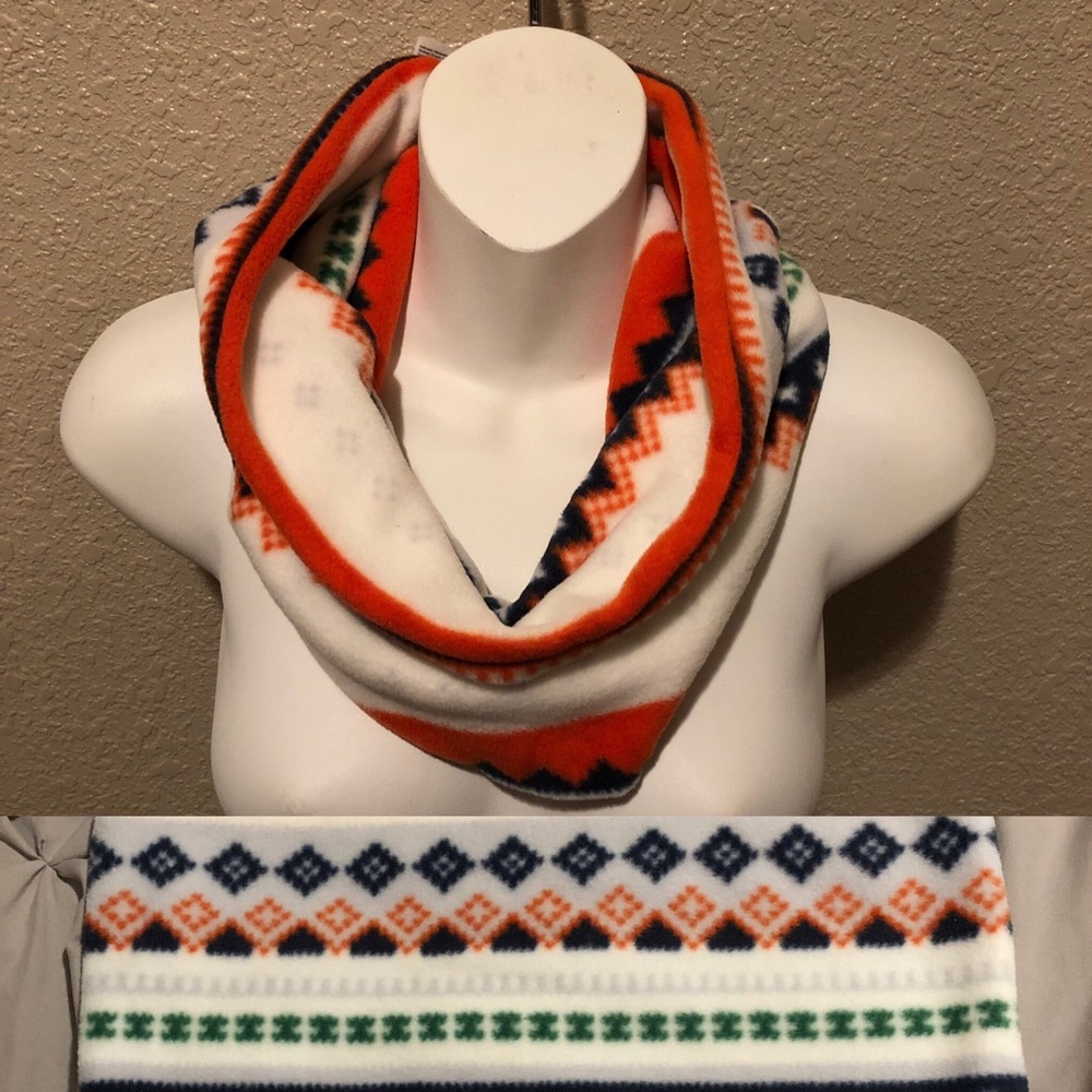 NWT Old Navy short infinity scarf